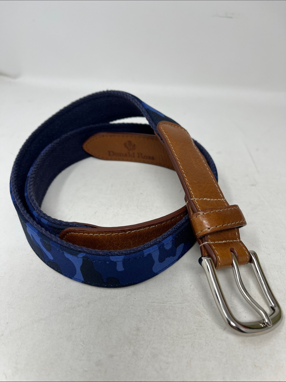 DONALD ROSS LEATHER AND CANVAS BLUE CAMO GOLF BELT MADE IN USA MENS SZ 38